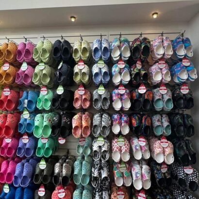 https://uptownliquidation.com/product/crocs-sandals-pallet/