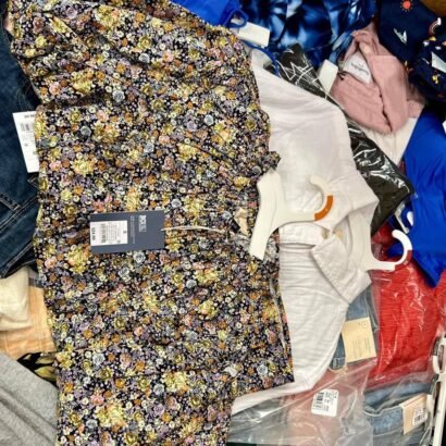 https://uptownliquidation.com/product/womens-clothing-wholesale-pallet/