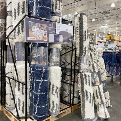 https://uptownliquidation.com/product/wholesale-rugs-carpet-pallet/