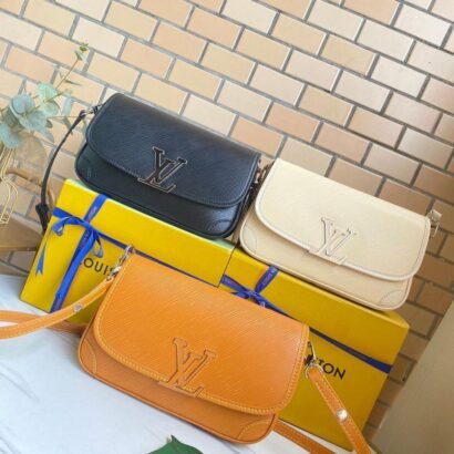 Wholesale Handbags Pallet – 100 Bags for $650