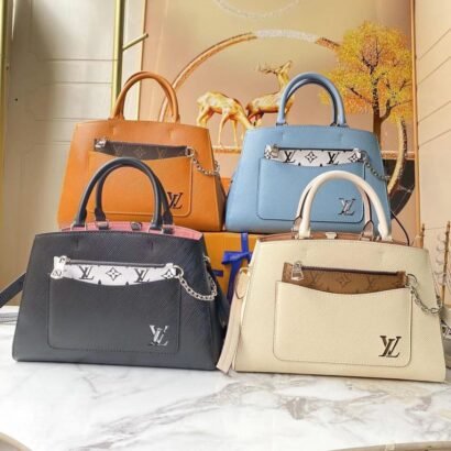 https://uptownliquidation.com/product/wholesale-handbags-pallet/