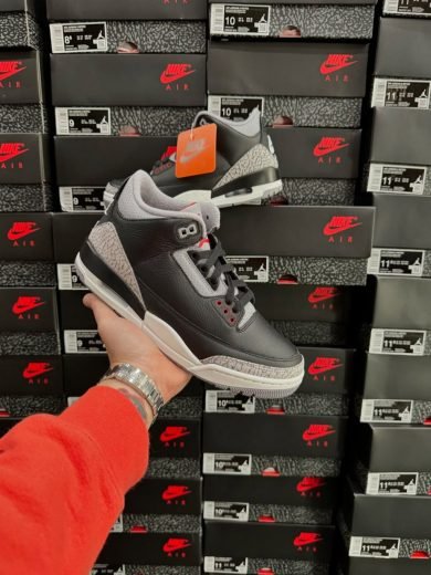 Buy Jordan liquidation pallets with 50 brand new Air Jordan sneakers. Mixed models, new in box. Available USA & worldwide. Wholesale pricing $650.