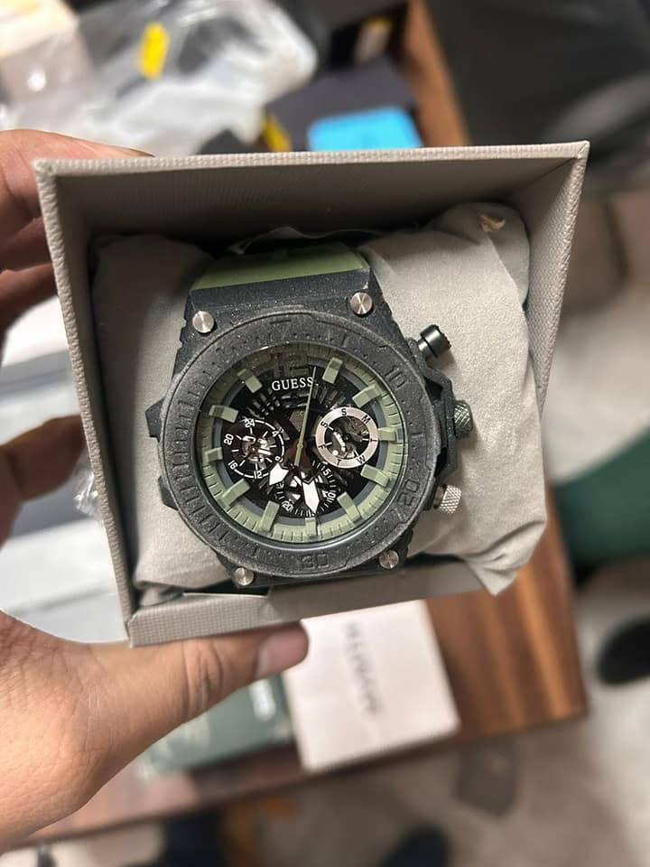 Casual Watch Wholesale Pallet – 200 Mixed Watches for Wholesale Resale