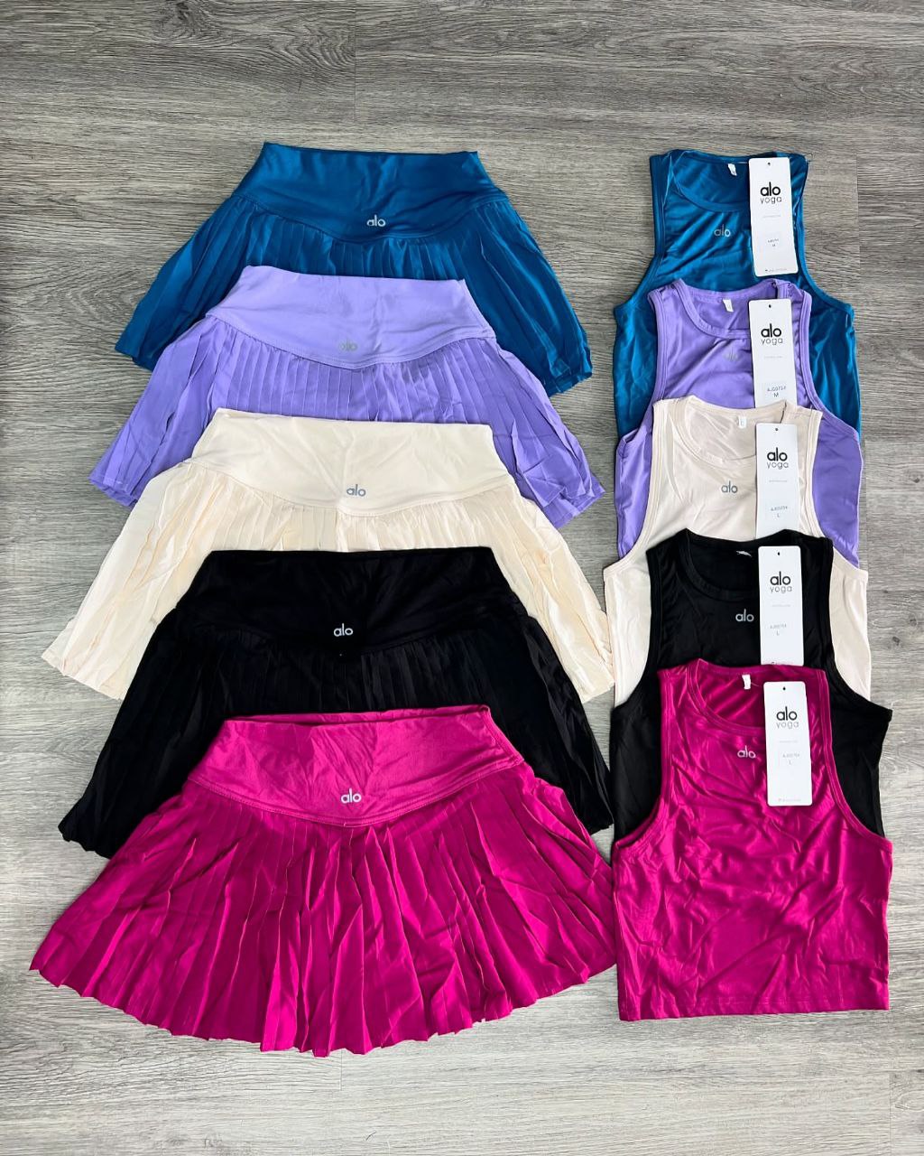 Alo Yoga Clothing Pallets – Wholesale Activewear at Competitive Prices Alo Yoga Clothing Pallets – Wholesale Activewear at Competitive Prices