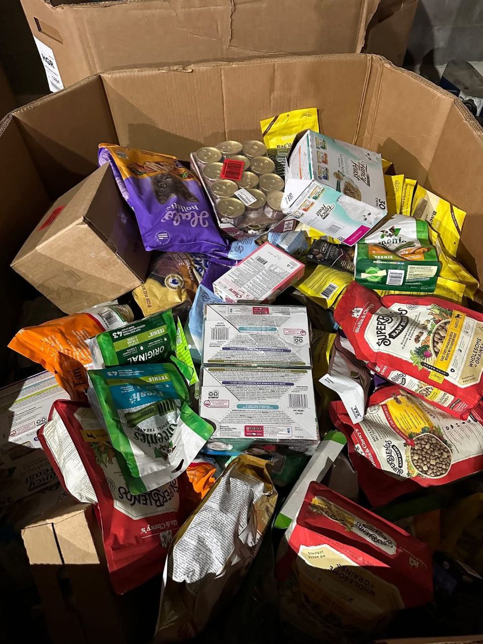 Wholesale Cat Food Pallet | Bulk Cat Food Liquidation