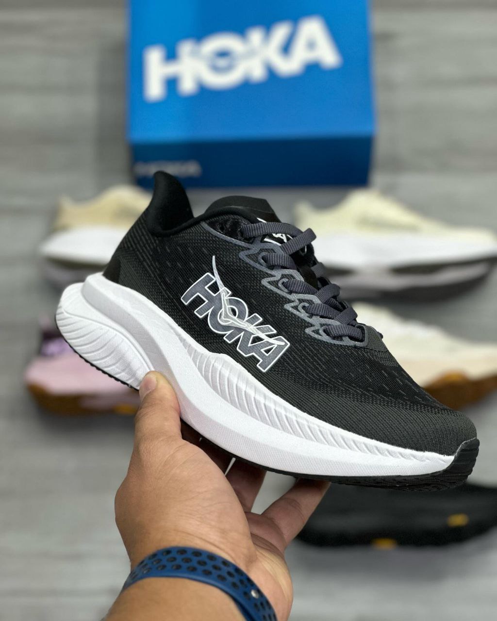 Hoka Shoes Wholesale Pallet – 70 Pairs of Brand-New Hoka Shoes for Wholesale Buyers